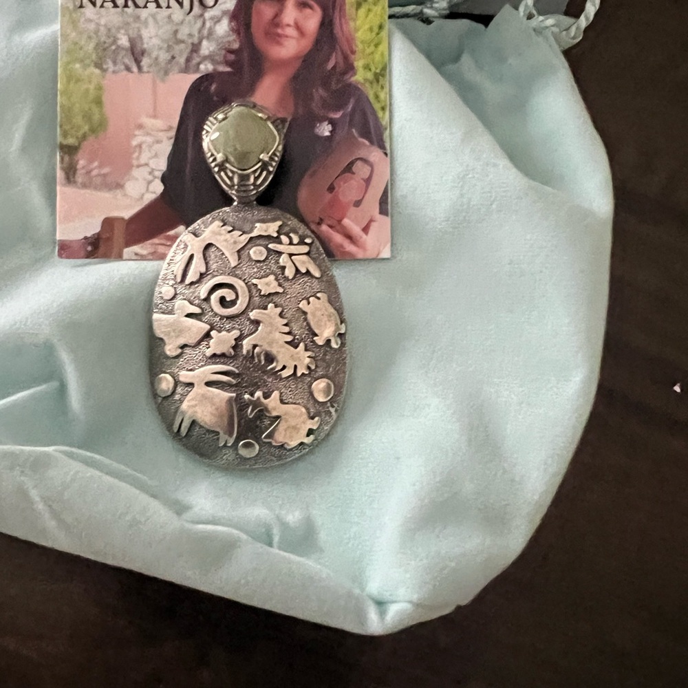 American West Silver and Green Pendant - Picture 2 of 6